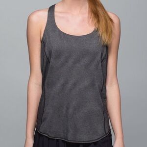 Lululemon Wild Tank Heathered Black / Desert Snake Deep Coal Black
